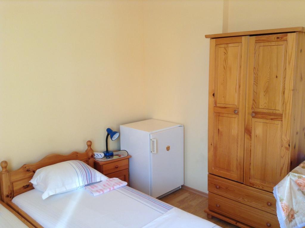 Pink Guest House Obzor Chambre photo