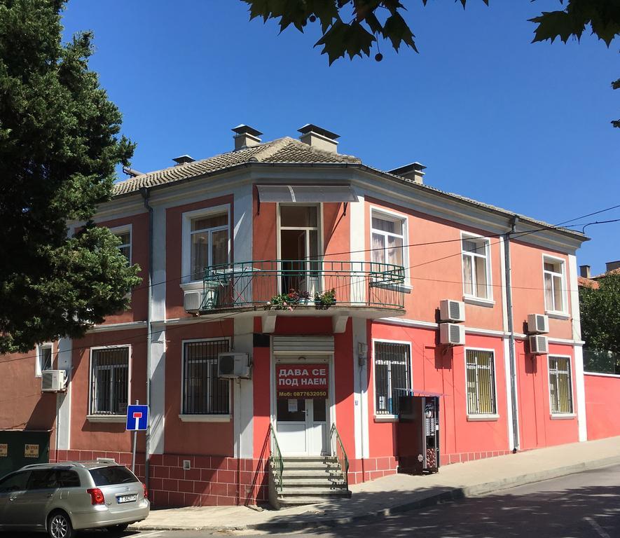 Pink Guest House Obzor Extérieur photo